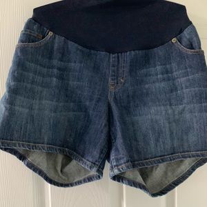 Liz Lang maternity shorts jean barely worn! XL